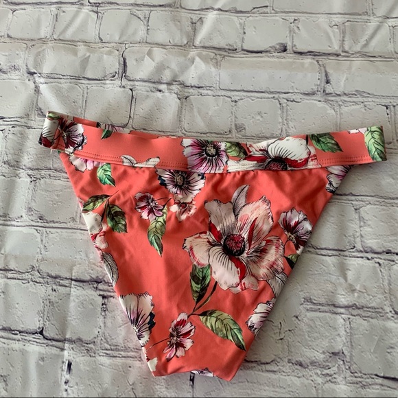 NWOT VYB Lady Like Branded Bikini - Picture 4 of 6